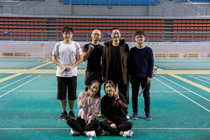 说明: C:\Users\lx\Desktop\研究生网站\www.hth.com研究生羽毛球比赛\微信图片_20190328141316.jpg