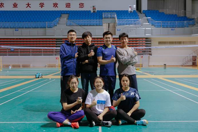 说明: C:\Users\lx\Desktop\研究生网站\www.hth.com研究生羽毛球比赛\微信图片_20190328141325.jpg